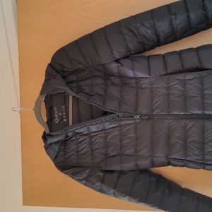 Lightweight  black Quince puffer jacket/coat size S
